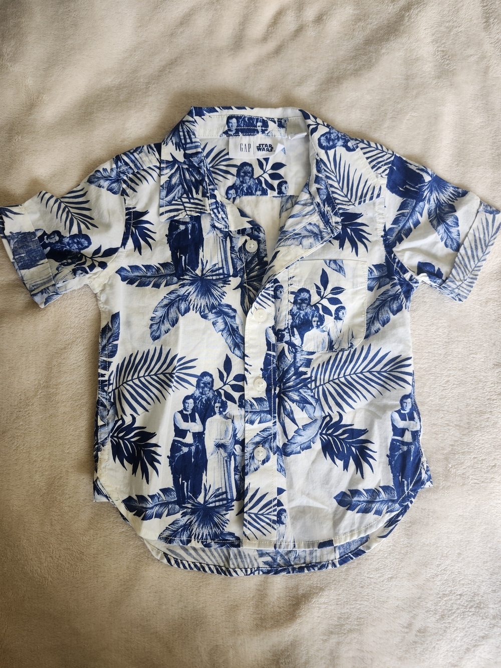 GAP Blue and White Short-Sleeve Tropical Star Wars Button-Down